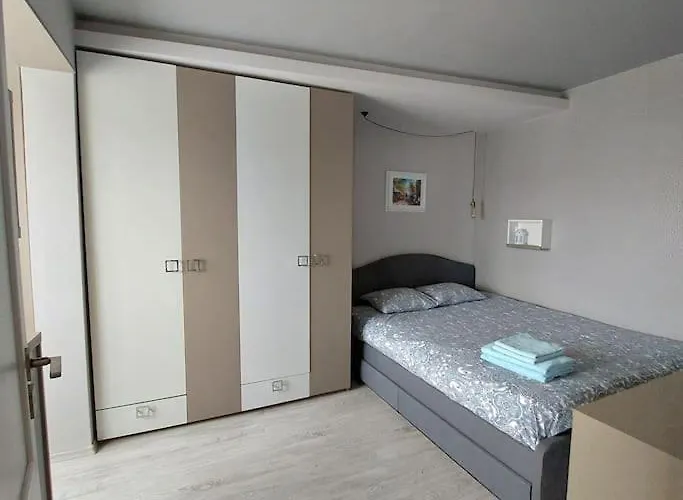 Family- Constanta, La Intrare In Mamaia *